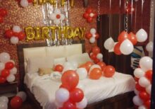 bedroom decoration with balloons